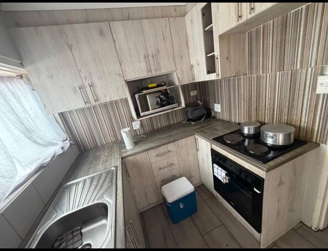 8 BEDROOM HOUSE FOR SALE IN VANDERBIJLPARK CW 5